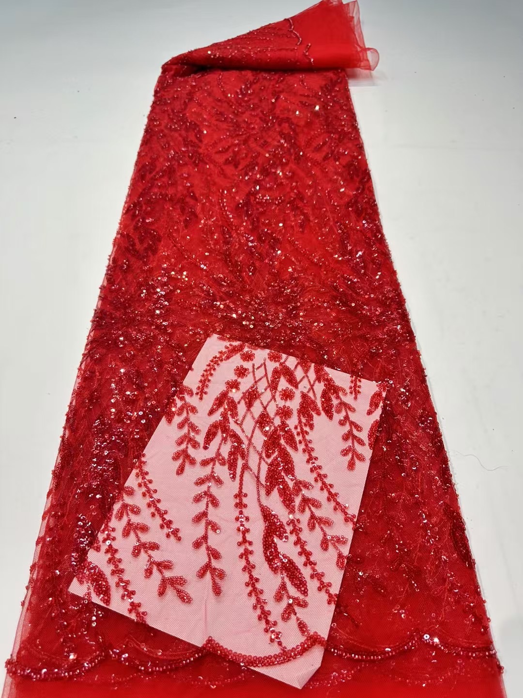 Francuskie koronki 2026 wysoki – Glitter Tablecloth recenzja i cena
